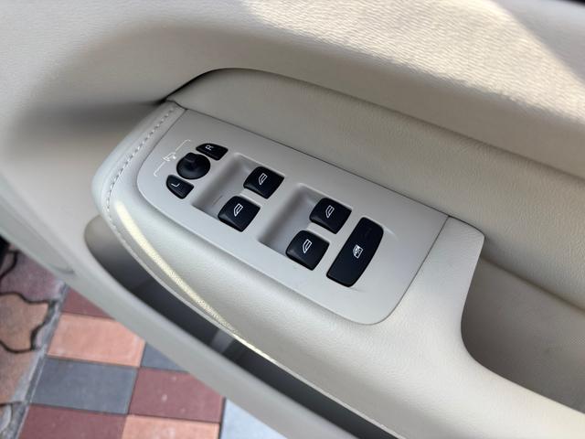 ＸＣ６０ Ｄ４　ＡＷＤ　インスクリプション　ディーゼルターボ　４ＷＤ　ブレーキサポート　センターディスプレイ　純正ナビ　フルセグテレビ　スマートキー　３６０°アラウンドビュー　純正アルミ　革／電動シート（46枚目）