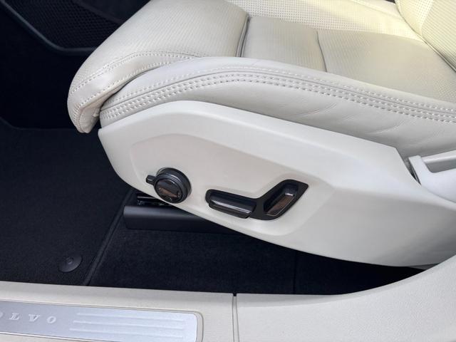 ＸＣ６０ Ｄ４　ＡＷＤ　インスクリプション　ディーゼルターボ　４ＷＤ　ブレーキサポート　センターディスプレイ　純正ナビ　フルセグテレビ　スマートキー　３６０°アラウンドビュー　純正アルミ　革／電動シート（51枚目）