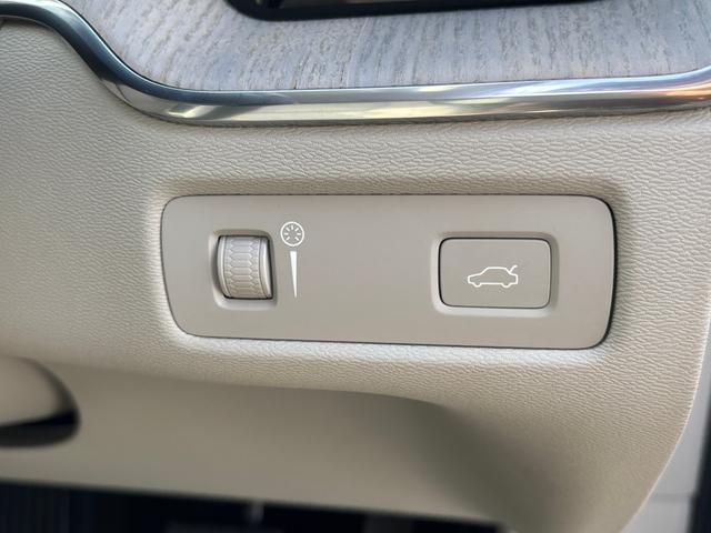 ＸＣ６０ Ｄ４　ＡＷＤ　インスクリプション　ディーゼルターボ　４ＷＤ　ブレーキサポート　センターディスプレイ　純正ナビ　フルセグテレビ　スマートキー　３６０°アラウンドビュー　純正アルミ　革／電動シート（54枚目）