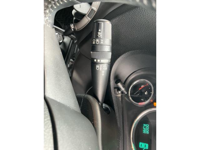 ジープ・ラングラーアンリミテッド スポーツ　リフトアップ　バンパーガード　新品スタットレスタイヤ付　新品チェーン　純正アルミ　電動ウインチ　ＲＯＵＧＨ　ＣＯＵＮＴＲＹサスペンション　オーバーフェンダー　ＬＥＤライト　ＥＴＣ（42枚目）