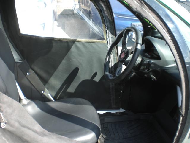 トヨタ コムス（9枚目）