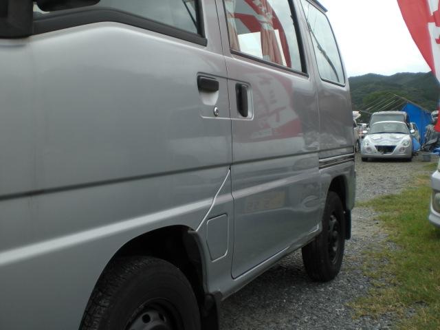 サンバーバン 　５速　タイミングベルト交換済み　禁煙車（6枚目）