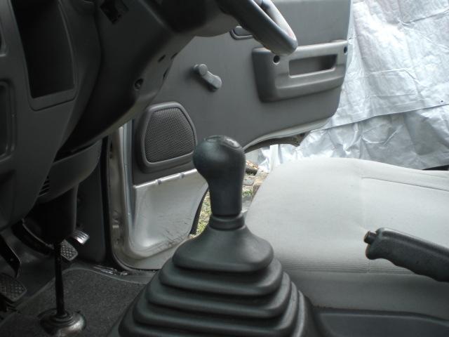 サンバーバン 　５速　タイミングベルト交換済み　禁煙車（10枚目）