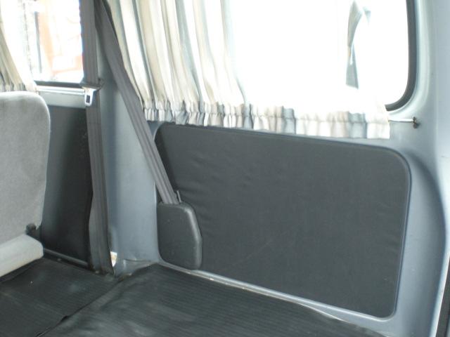 サンバーバン 　５速　タイミングベルト交換済み　禁煙車（19枚目）
