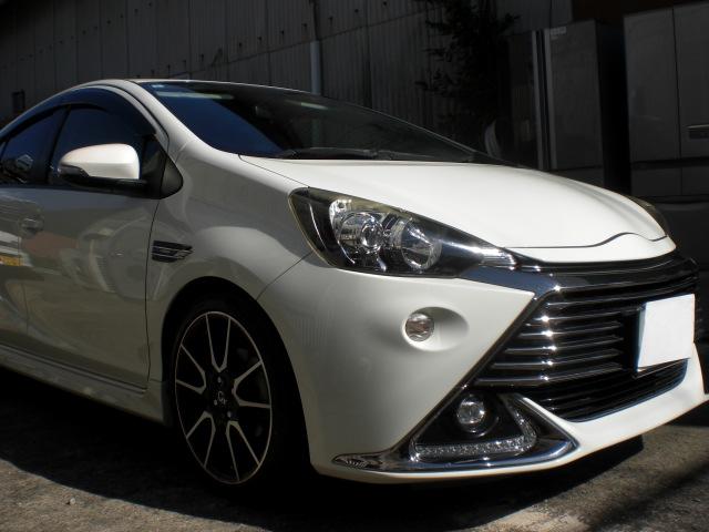 アクア G G’s 純正SDナビ GS専用エアロ 衝突安全ボディー ハーフレザーシート プッシュスタート 車内足元ブルーライト 社外センター出しWマフラー(4枚目)