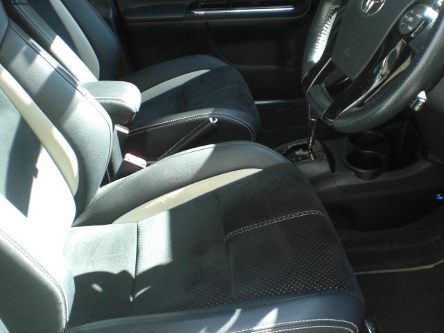 アクア G G’s 純正SDナビ GS専用エアロ 衝突安全ボディー ハーフレザーシート プッシュスタート 車内足元ブルーライト 社外センター出しWマフラー(9枚目)