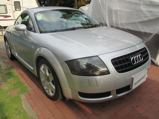 TTクーペ 1.8T 6速ティプトロニック  ハーフレザーシート  ヘッドライト交換済み  液晶ドット欠けなし  禁煙車(2枚目)