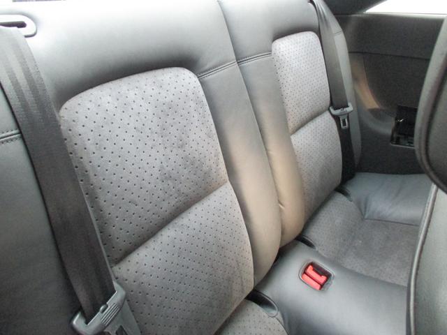 TTクーペ 1.8T 6速ティプトロニック  ハーフレザーシート  ヘッドライト交換済み  液晶ドット欠けなし  禁煙車(15枚目)