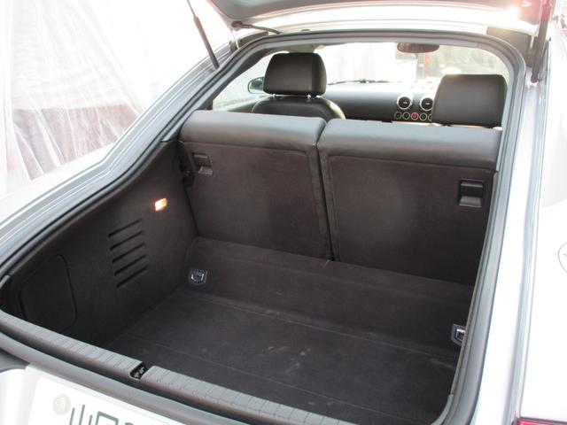 TTクーペ 1.8T 6速ティプトロニック  ハーフレザーシート  ヘッドライト交換済み  液晶ドット欠けなし  禁煙車(19枚目)