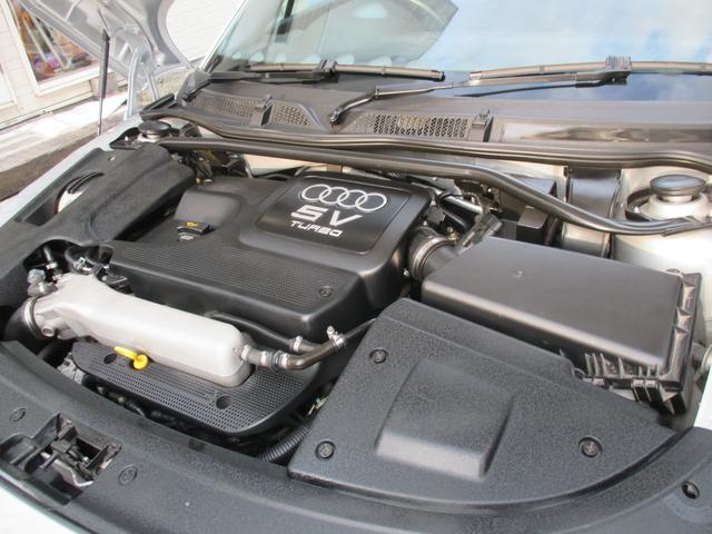 TTクーペ 1.8T 6速ティプトロニック  ハーフレザーシート  ヘッドライト交換済み  液晶ドット欠けなし  禁煙車(22枚目)