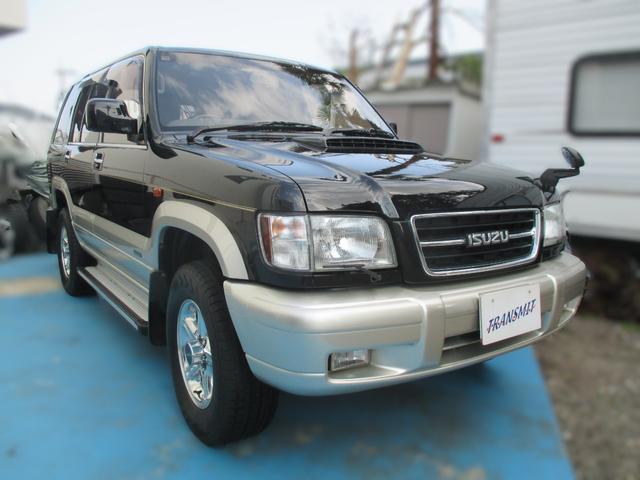 ビッグホーン ハンドリングバイロータス　ロング　５ＭＴ　４ＷＤ　インタークーラーディーゼルターボ　　７人乗り　禁煙車　　スタッドレスタイヤ　　クロカン４ＷＤ程度をもとめるならこれもありだと思います楽しいです！（3枚目）