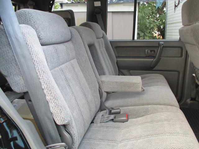 ビッグホーン ハンドリングバイロータス　ロング　５ＭＴ　４ＷＤ　インタークーラーディーゼルターボ　　７人乗り　禁煙車　　スタッドレスタイヤ　　クロカン４ＷＤ程度をもとめるならこれもありだと思います楽しいです！（18枚目）