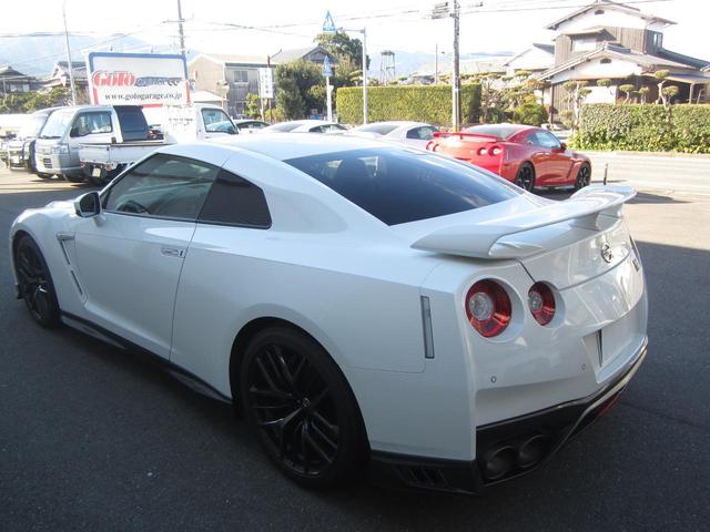 ＧＴ－Ｒ ブラックエディション　ＢＯＳＥサウンドシステム　ワンオーナー車　ナビ　バックカメラ　ＥＴＣ（8枚目）