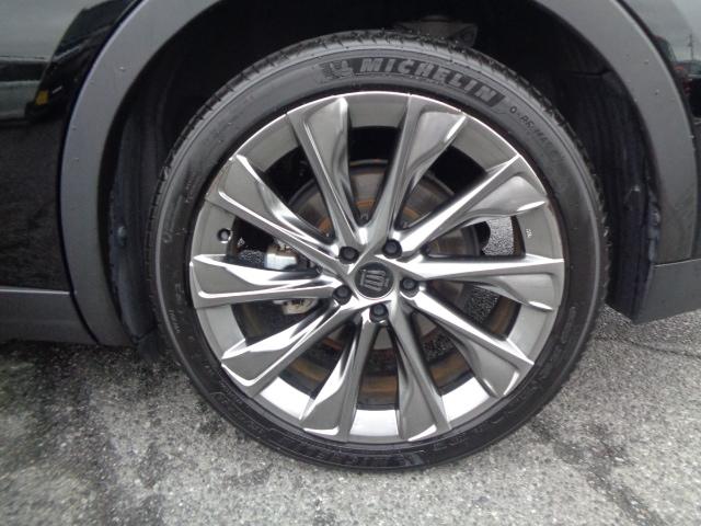 TOYOTA CROWN CROSSOVER G LEATHER PACKAGE
