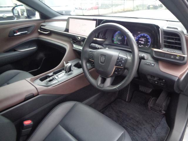 TOYOTA CROWN CROSSOVER G LEATHER PACKAGE