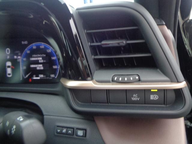 TOYOTA CROWN CROSSOVER G LEATHER PACKAGE