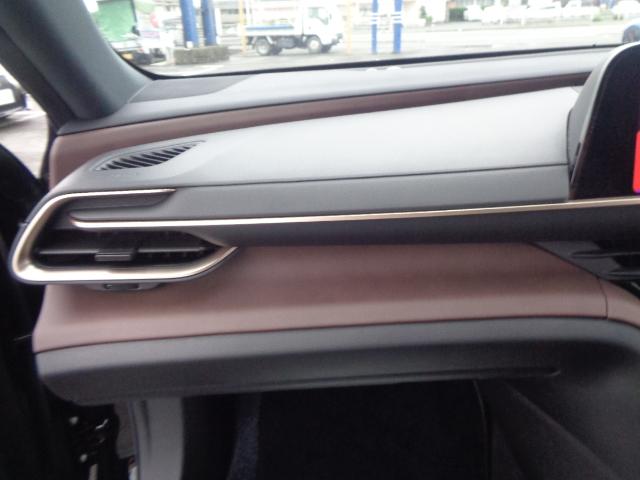 TOYOTA CROWN CROSSOVER G LEATHER PACKAGE