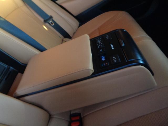 ES ES300h バージョンL 純正フルセグナビ BT サンルーフ 全方位カメラ デジタルインナーミラー 置くだけ充電 前後ドラレコ 3眼LEDオートヘッド PCS BSM シートヒーター ステアリングヒーター ベンチレーション(66枚目)