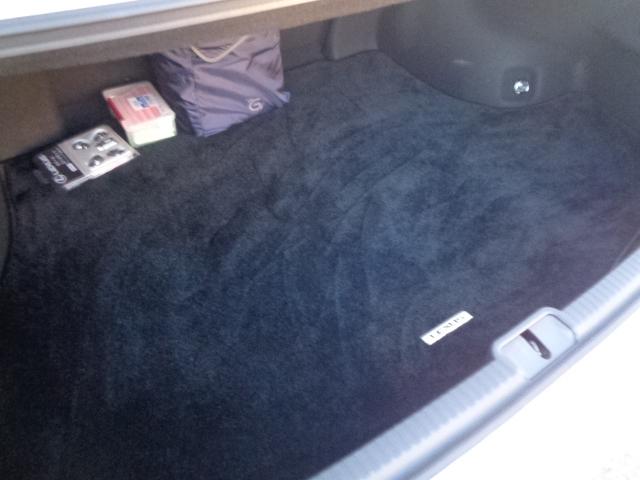 ES ES300h バージョンL 純正フルセグナビ BT サンルーフ 全方位カメラ デジタルインナーミラー 置くだけ充電 前後ドラレコ 3眼LEDオートヘッド PCS BSM シートヒーター ステアリングヒーター ベンチレーション(69枚目)