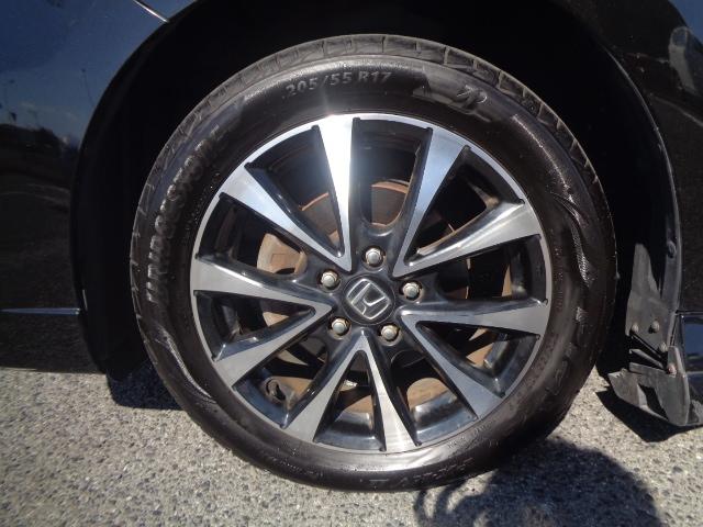 ステップワゴンスパーダ Z クールスピリット ワンオーナー 純正9インチフルセグナビ BT DVD バックカメラ 両側パワスラ ETC クルーズコントロール ハーフレザー パドルシフト オートライト 純正AW ステリモ スマートキー(17枚目)