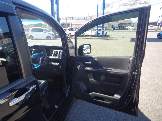 ステップワゴンスパーダ Z クールスピリット ワンオーナー 純正9インチフルセグナビ BT DVD バックカメラ 両側パワスラ ETC クルーズコントロール ハーフレザー パドルシフト オートライト 純正AW ステリモ スマートキー(22枚目)