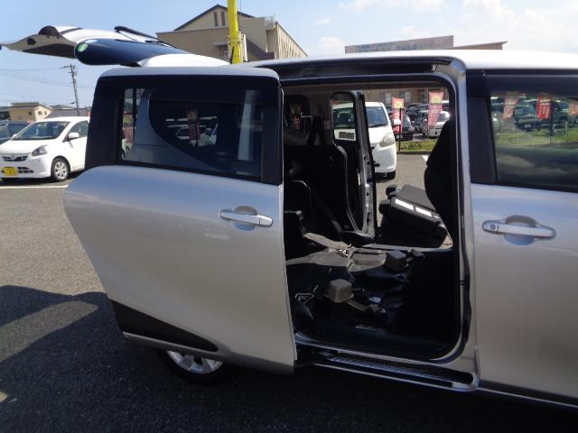 シエンタ X 車イス仕様 車イス電動固定装置 セーフティベルト 純正地デジナビ BT バックカメラ パワスラ キーレス リアシート外し(シート有り) ドラレコ(39枚目)