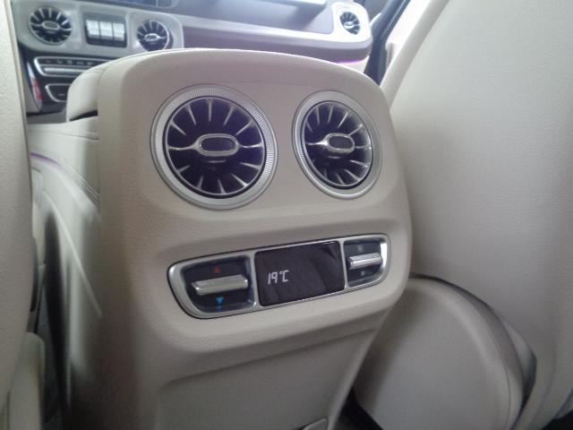 Gクラス G63 マットブラック 純正ナビ BT 全方位カメラ メモリーツキパワーシート シートヒーター ベンチレーション サンルーフ ETC ブルメスターサウンド 本革シート 電動パーキング(50枚目)