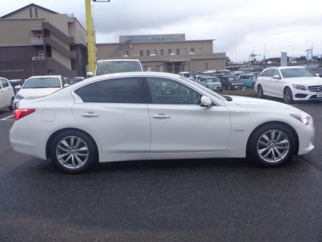 スカイライン 350GT ハイブリッド 純正フルセグナビ DVD BT バックカメラ クルーズコントロール ハーフレザー パワーシート ビルトインETC オートLEDヘッド スマートキー LEDフォグプッシュスタート ステリモ(7枚目)