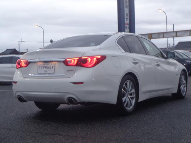 スカイライン 350GT ハイブリッド 純正フルセグナビ DVD BT バックカメラ クルーズコントロール ハーフレザー パワーシート ビルトインETC オートLEDヘッド スマートキー LEDフォグプッシュスタート ステリモ(8枚目)