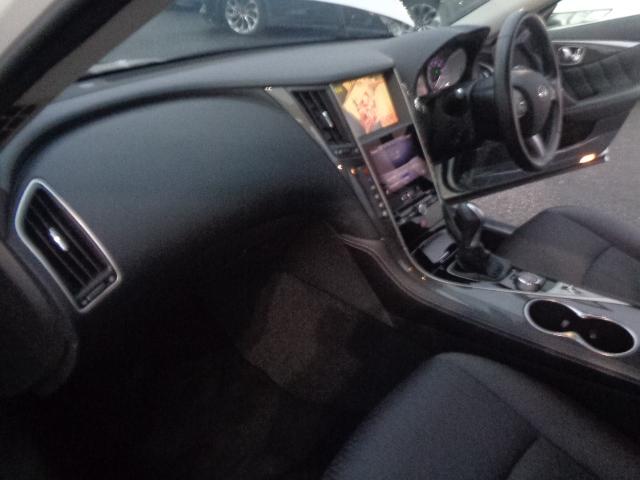 スカイライン 350GT ハイブリッド 純正フルセグナビ DVD BT バックカメラ クルーズコントロール ハーフレザー パワーシート ビルトインETC オートLEDヘッド スマートキー LEDフォグプッシュスタート ステリモ(42枚目)