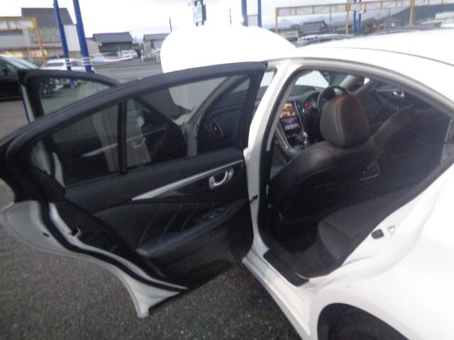 スカイライン 350GT ハイブリッド 純正フルセグナビ DVD BT バックカメラ クルーズコントロール ハーフレザー パワーシート ビルトインETC オートLEDヘッド スマートキー LEDフォグプッシュスタート ステリモ(48枚目)