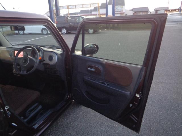 アルトラパン Ｇ　フルセグナビ　ＤＶＤ　Ｂｌｕｅｔｏｏｔｈ　スマートキー　プッシュスタート　ＥＴＣ　ユーザー下取り車（13枚目）