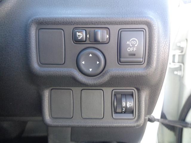 ノート X ワンオーナー 純正フルセグナビ バックカメラ ETC スペアT スマートキー プッシュスタート(31枚目)