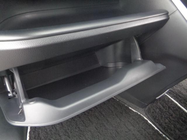 ヴォクシー ZS アルパイン11インチフルセグナビ DVD BT HDMI バックカメラ 両側パワスラ ETC ブレーキサポート LEDオートヘッド クルーズコントロール LEDフォグ オートハイビーム スマートキー(51枚目)