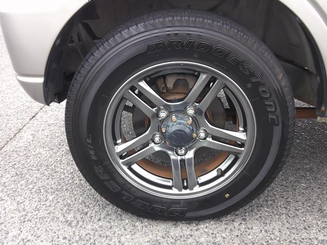 販売車輌は全車１年間走行距離無制限の保証付きです。全国保証になりますので遠方のお客様でもお近くの各ディーラーにて保証修理が可能です。また２年〜３年の長期保証プランもご準備しています。