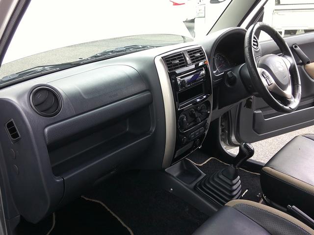 販売車輌は全車１年間走行距離無制限の保証付きです。全国保証になりますので遠方のお客様でもお近くの各ディーラーにて保証修理が可能です。また２年〜３年の長期保証プランもご準備しています。