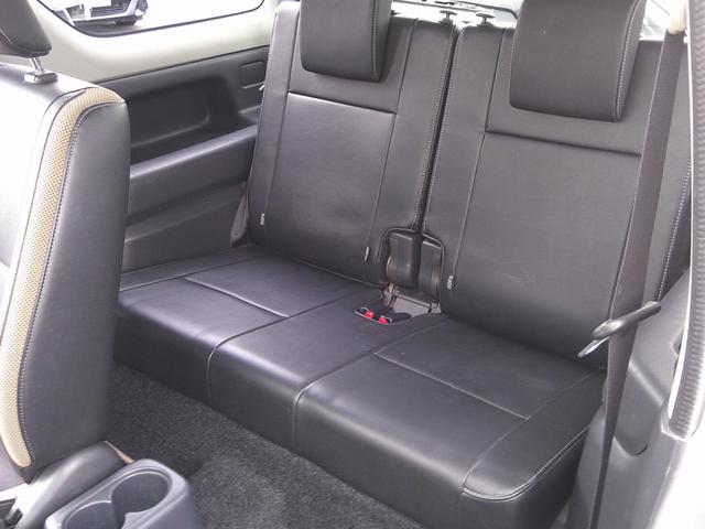 販売車輌は全車１年間走行距離無制限の保証付きです。全国保証になりますので遠方のお客様でもお近くの各ディーラーにて保証修理が可能です。また２年〜３年の長期保証プランもご準備しています。