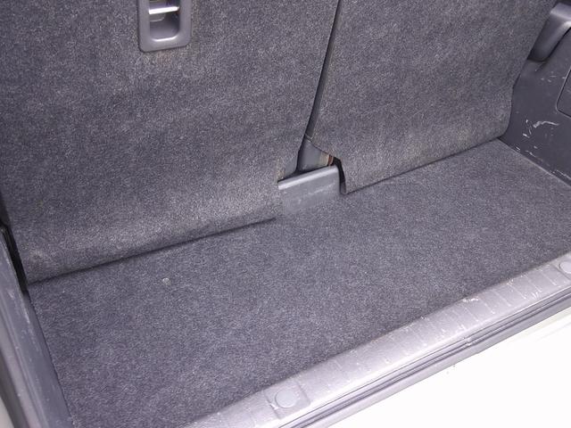 販売車輌は全車１年間走行距離無制限の保証付きです。全国保証になりますので遠方のお客様でもお近くの各ディーラーにて保証修理が可能です。また２年〜３年の長期保証プランもご準備しています。