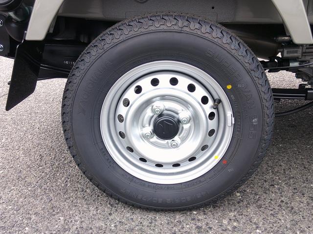 スーパーキャリイ Ｘ　未使用車　４ＷＤ　ＡＴ　ＬＥＤオートヘッド　鳥居付き　キーレス　ブレーキサポート　パーキングソナー　新車保証　オーバーヘッドコンソール　荷台ライト（22枚目）