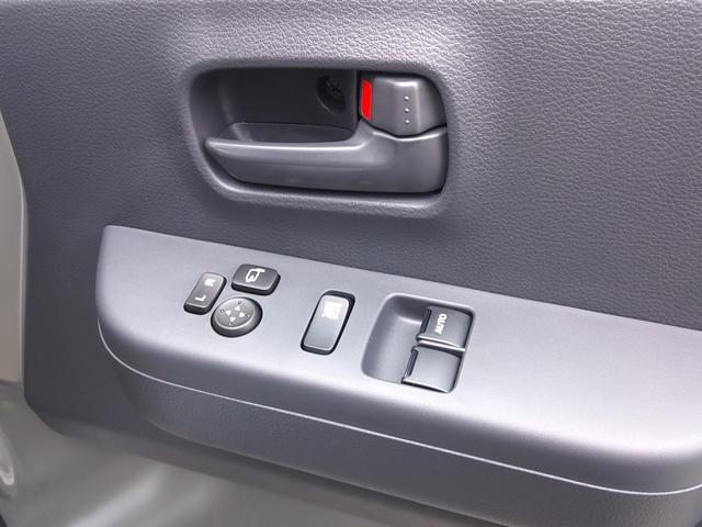 スーパーキャリイ Ｘ　未使用車　４ＷＤ　ＡＴ　ＬＥＤオートヘッド　鳥居付き　キーレス　ブレーキサポート　パーキングソナー　新車保証　オーバーヘッドコンソール　荷台ライト（29枚目）