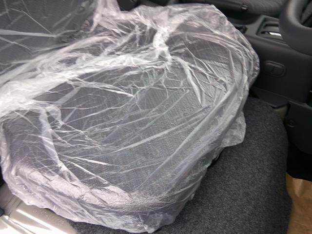 スーパーキャリイ Ｘ　未使用車　４ＷＤ　ＡＴ　ＬＥＤオートヘッド　鳥居付き　キーレス　ブレーキサポート　パーキングソナー　新車保証　オーバーヘッドコンソール　荷台ライト（32枚目）