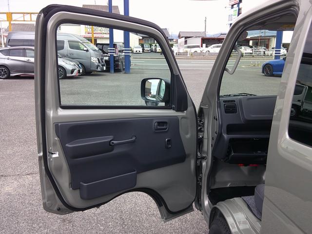 スーパーキャリイ Ｘ　未使用車　４ＷＤ　ＡＴ　ＬＥＤオートヘッド　鳥居付き　キーレス　ブレーキサポート　パーキングソナー　新車保証　オーバーヘッドコンソール　荷台ライト（47枚目）