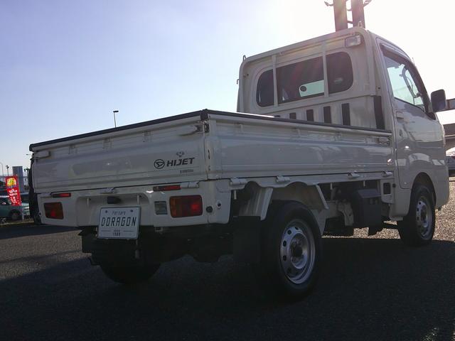 ハイゼットトラック エクストラ５５ｔｈアニバーサリーゴールドエディション　キーレス　荷台マット　ＣＤオーディオ　フォグ　パワステ　ＰＷ　荷台ライト（8枚目）