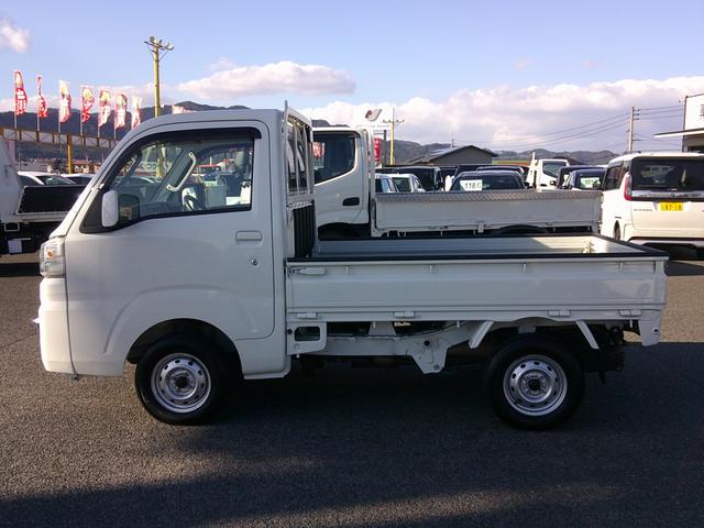 ハイゼットトラック エクストラ５５ｔｈアニバーサリーゴールドエディション　キーレス　荷台マット　ＣＤオーディオ　フォグ　パワステ　ＰＷ　荷台ライト（12枚目）