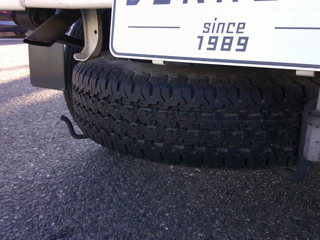 ハイゼットトラック エクストラ５５ｔｈアニバーサリーゴールドエディション　キーレス　荷台マット　ＣＤオーディオ　フォグ　パワステ　ＰＷ　荷台ライト（17枚目）