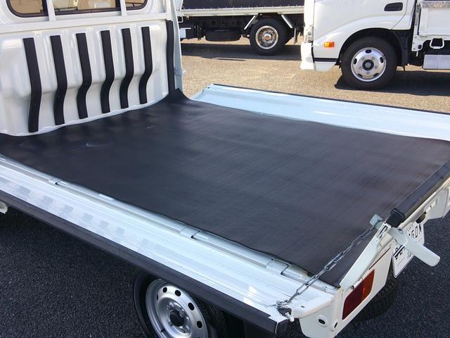 ハイゼットトラック エクストラ５５ｔｈアニバーサリーゴールドエディション　キーレス　荷台マット　ＣＤオーディオ　フォグ　パワステ　ＰＷ　荷台ライト（24枚目）