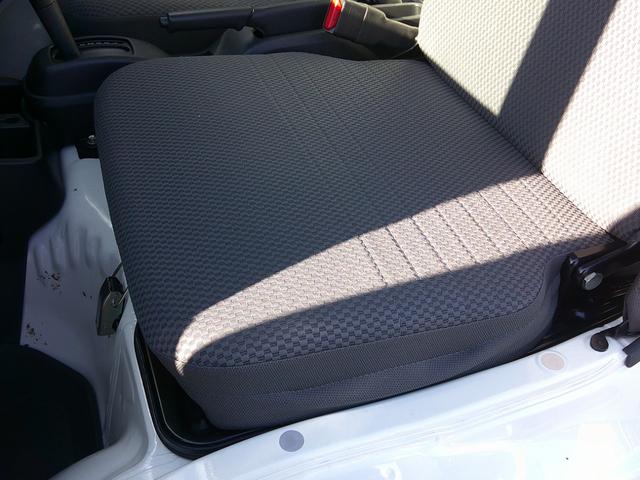 ハイゼットトラック エクストラ５５ｔｈアニバーサリーゴールドエディション　キーレス　荷台マット　ＣＤオーディオ　フォグ　パワステ　ＰＷ　荷台ライト（45枚目）