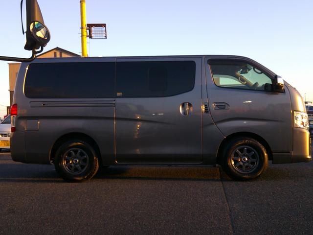 キャラバン ロングプレミアムＧＸ　アルパイン１１インチフルセグナビ　ＤＶＤ　ＢＴ　ＨＤＭＩ　アラウンドビュー　パワスラ　デジタルインアーミラー　ＬＥＤヘッド　前後ドラレコ　カヤバ製ショック　スマートキー（7枚目）