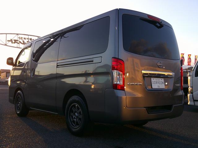 キャラバン ロングプレミアムＧＸ　アルパイン１１インチフルセグナビ　ＤＶＤ　ＢＴ　ＨＤＭＩ　アラウンドビュー　パワスラ　デジタルインアーミラー　ＬＥＤヘッド　前後ドラレコ　カヤバ製ショック　スマートキー（11枚目）