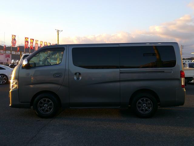 キャラバン ロングプレミアムＧＸ　アルパイン１１インチフルセグナビ　ＤＶＤ　ＢＴ　ＨＤＭＩ　アラウンドビュー　パワスラ　デジタルインアーミラー　ＬＥＤヘッド　前後ドラレコ　カヤバ製ショック　スマートキー（12枚目）